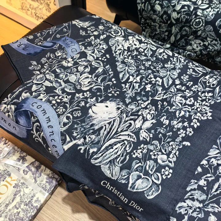 スーパーコピー ディオール マフラー