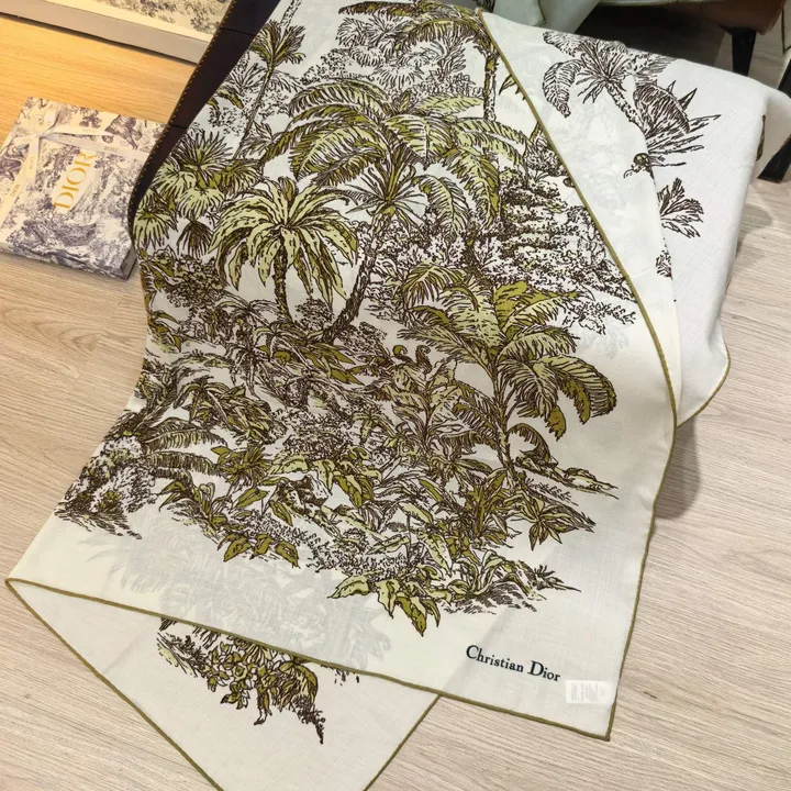 スーパーコピー ディオール マフラー