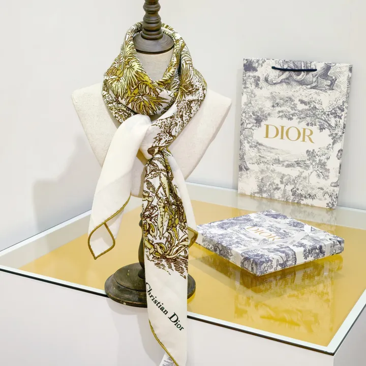 スーパーコピー ディオール マフラー