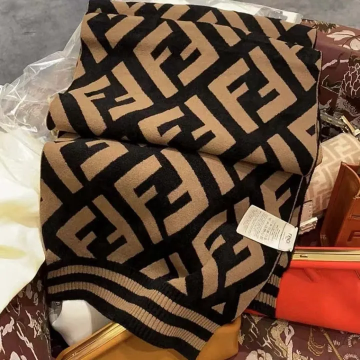 スーパーコピー フェンディ マフラー