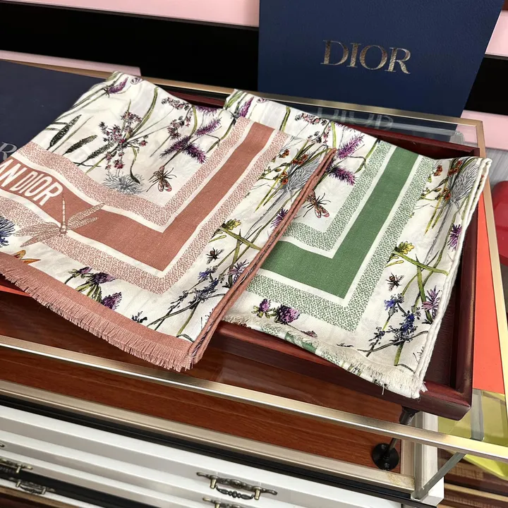 スーパーコピー ディオール マフラー