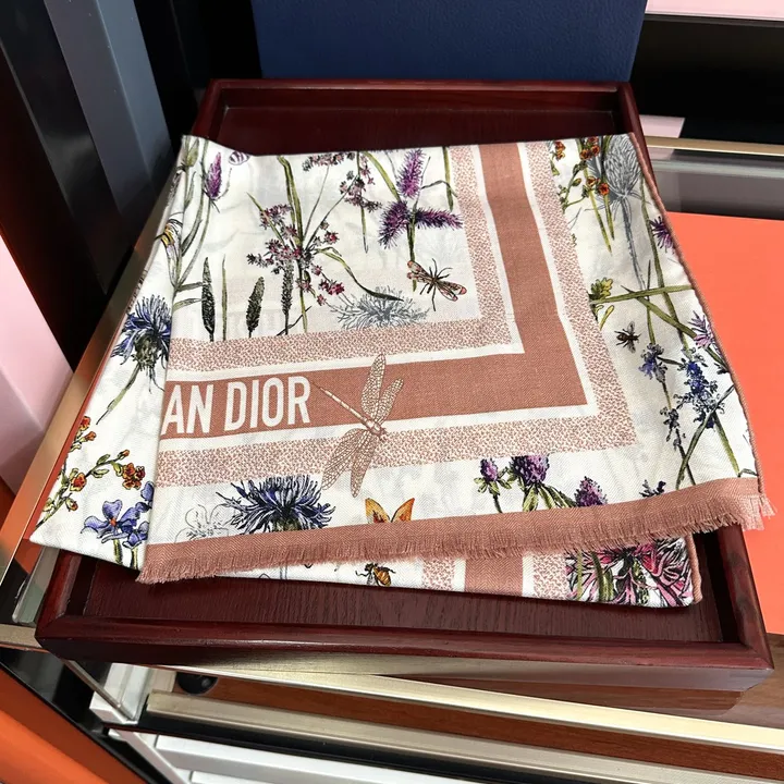 スーパーコピー ディオール マフラー