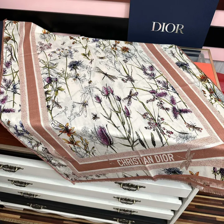 スーパーコピー ディオール マフラー