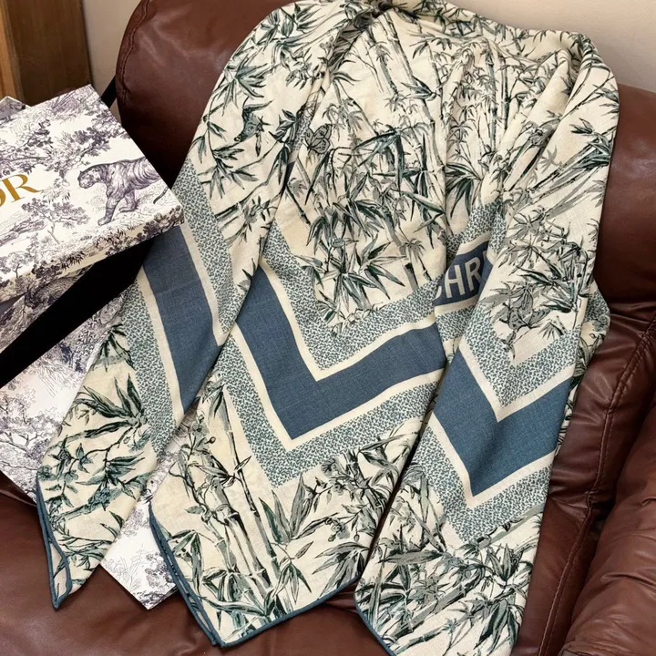 スーパーコピー ディオール マフラー