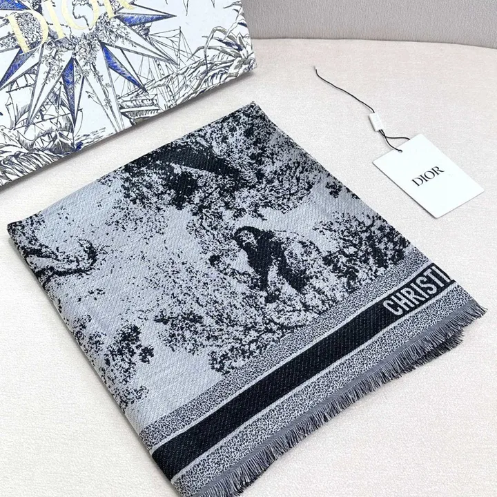 スーパーコピー ディオール マフラー