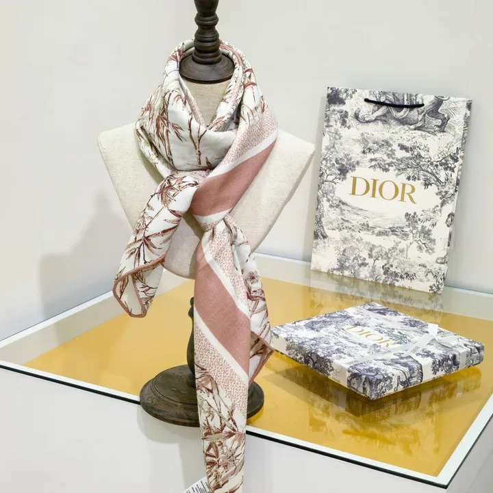 スーパーコピー ディオール マフラー