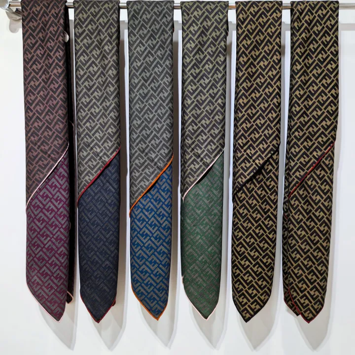 スーパーコピー フェンディ マフラー