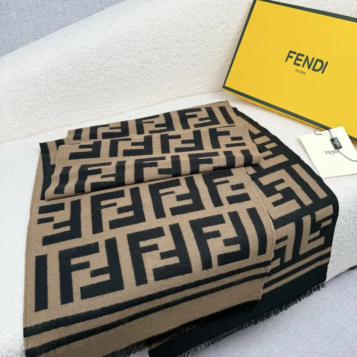 スーパーコピー フェンディ マフラー