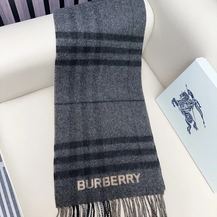 スーパーコピー バーバリー ス マフラー