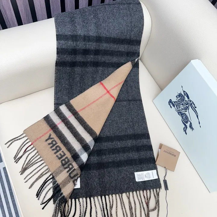 スーパーコピー バーバリー ス マフラー