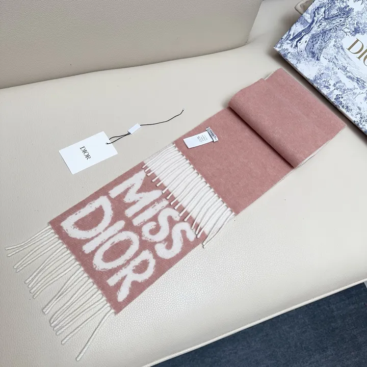 スーパーコピー ディオール マフラー