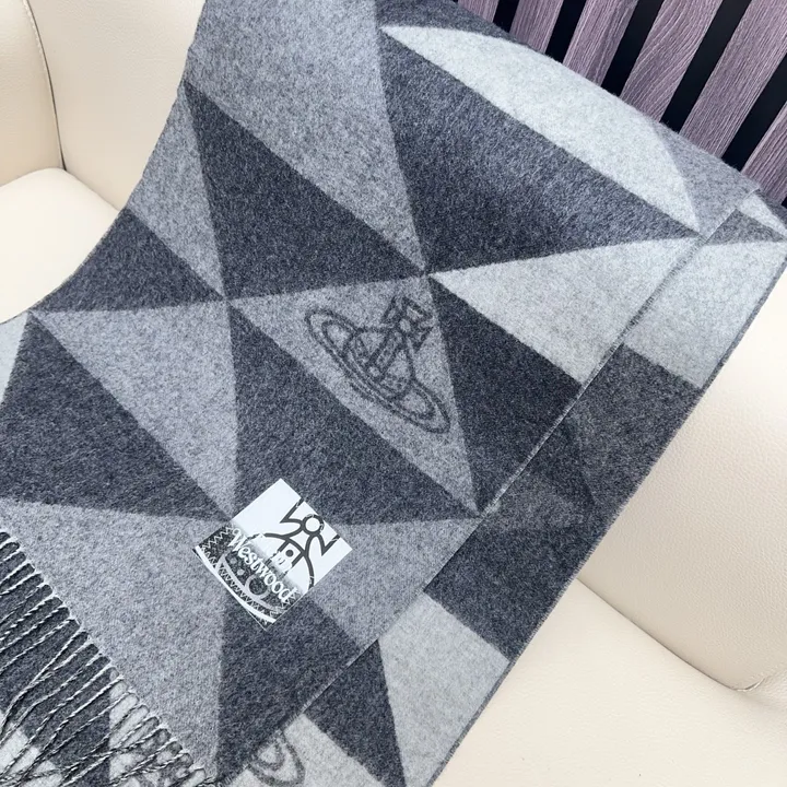 スーパーコピー ヴィヴィアン・ウエストウッド マフラー