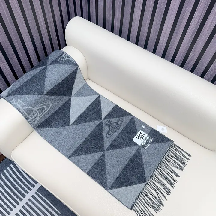 スーパーコピー ヴィヴィアン・ウエストウッド マフラー