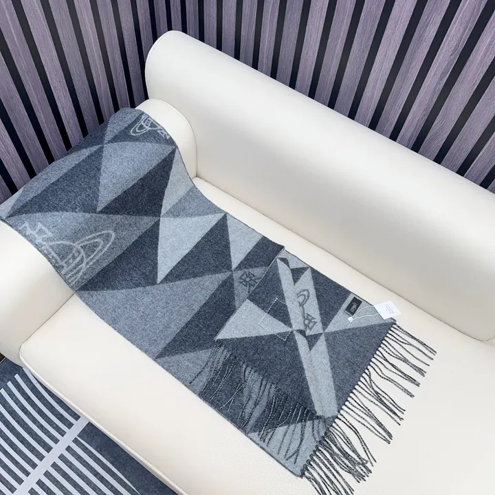 スーパーコピー ヴィヴィアン・ウエストウッド マフラー