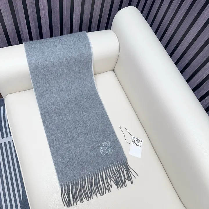 スーパーコピー ロエベ マフラー