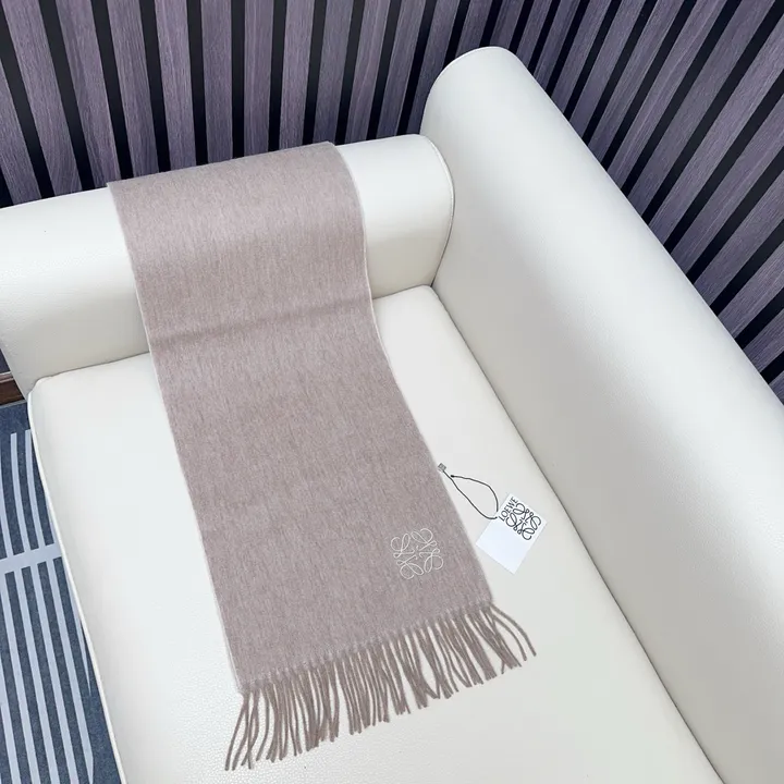 スーパーコピー ロエベ マフラー