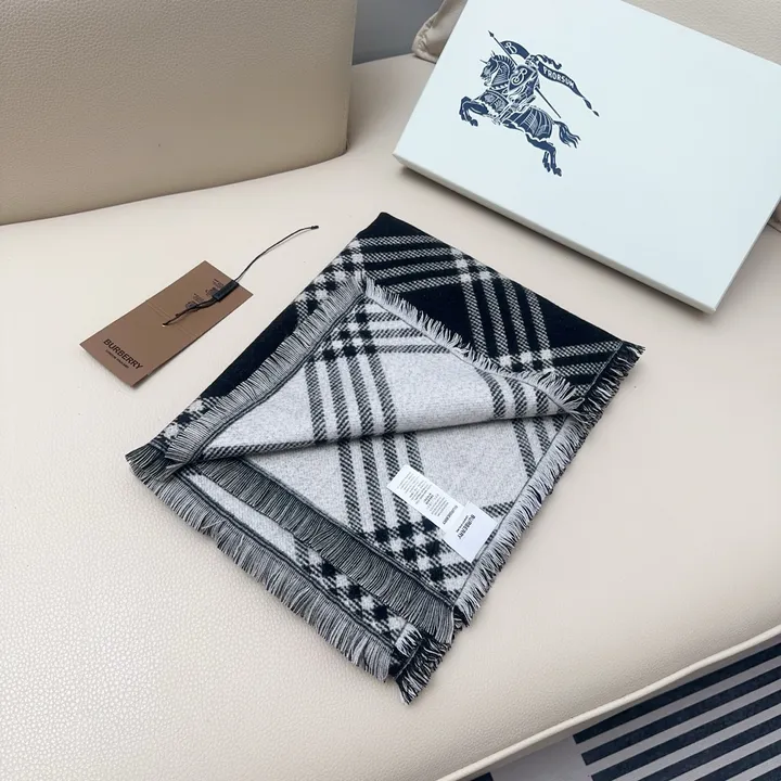 スーパーコピー バーバリー ス マフラー