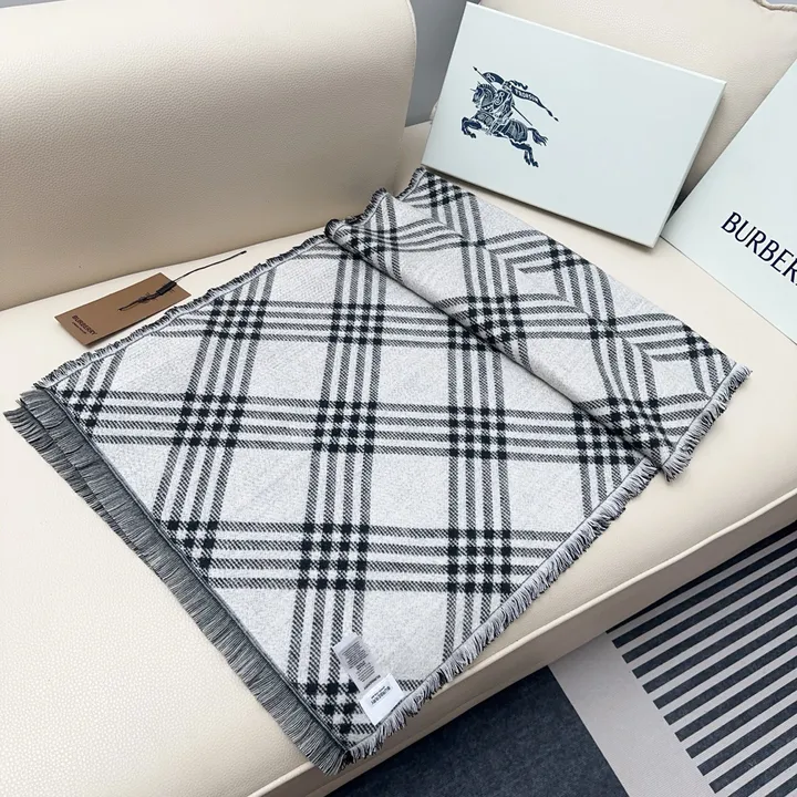 スーパーコピー バーバリー ス マフラー