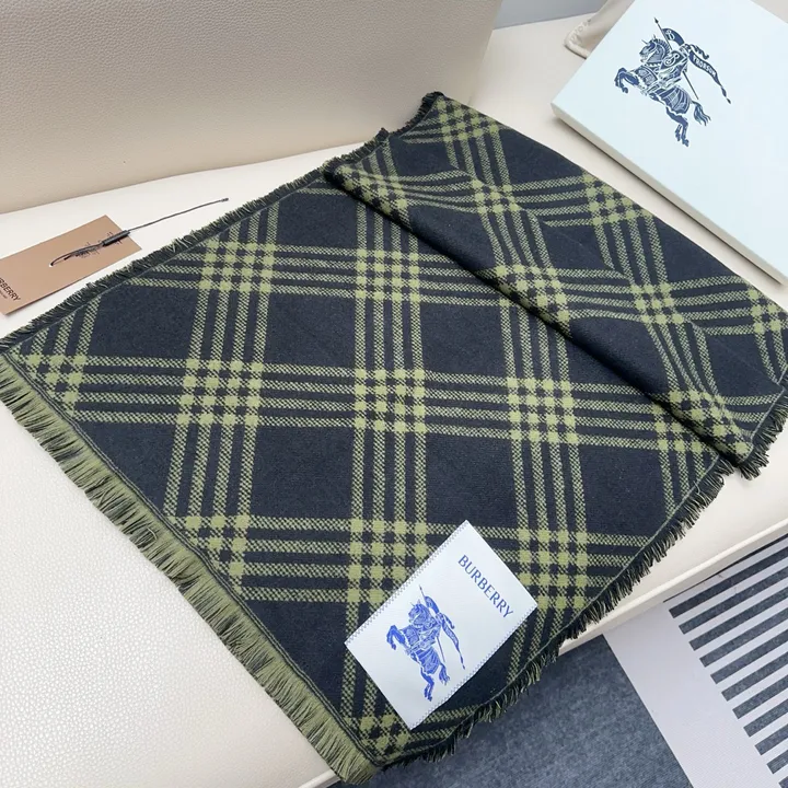 スーパーコピー バーバリー ス マフラー