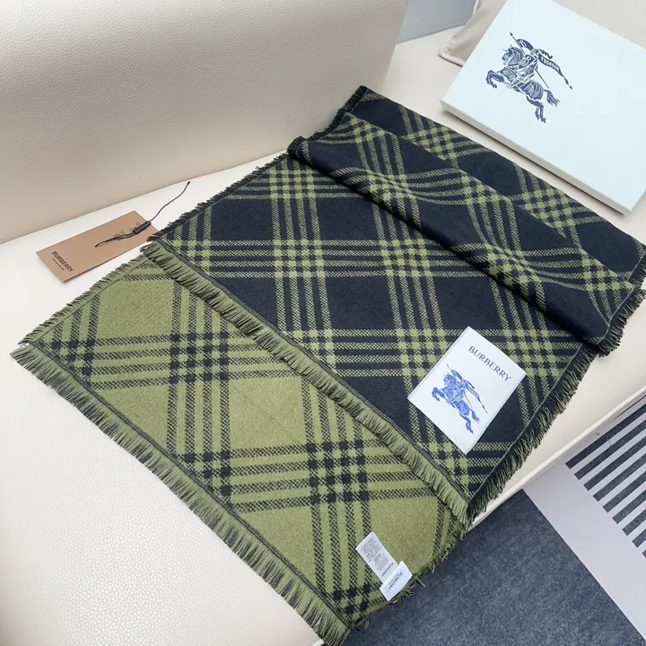 スーパーコピー バーバリー ス マフラー