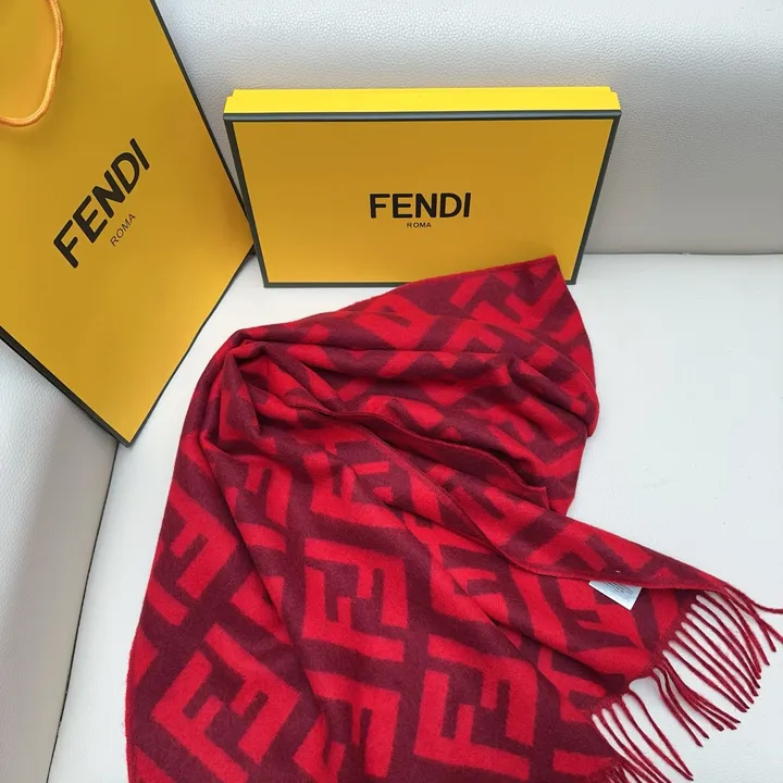 スーパーコピー フェンディ マフラー