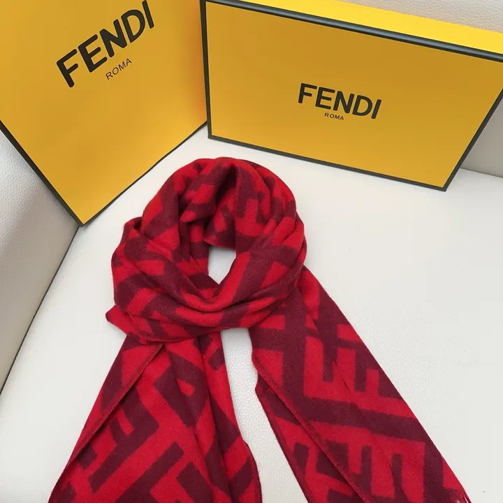 スーパーコピー フェンディ マフラー