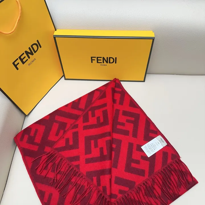 スーパーコピー フェンディ マフラー