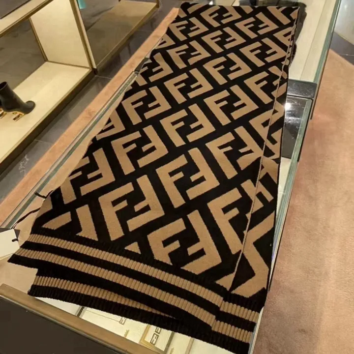 スーパーコピー フェンディ マフラー