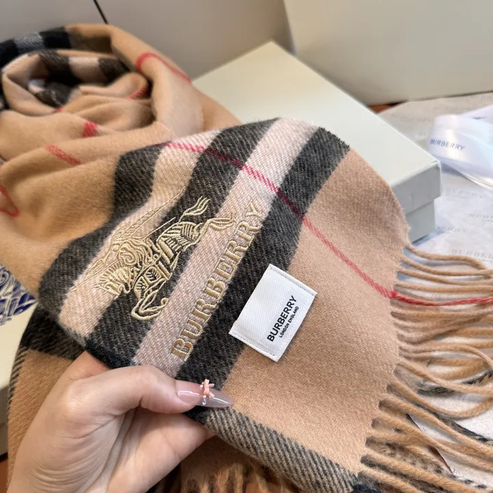 スーパーコピー バーバリー ス マフラー