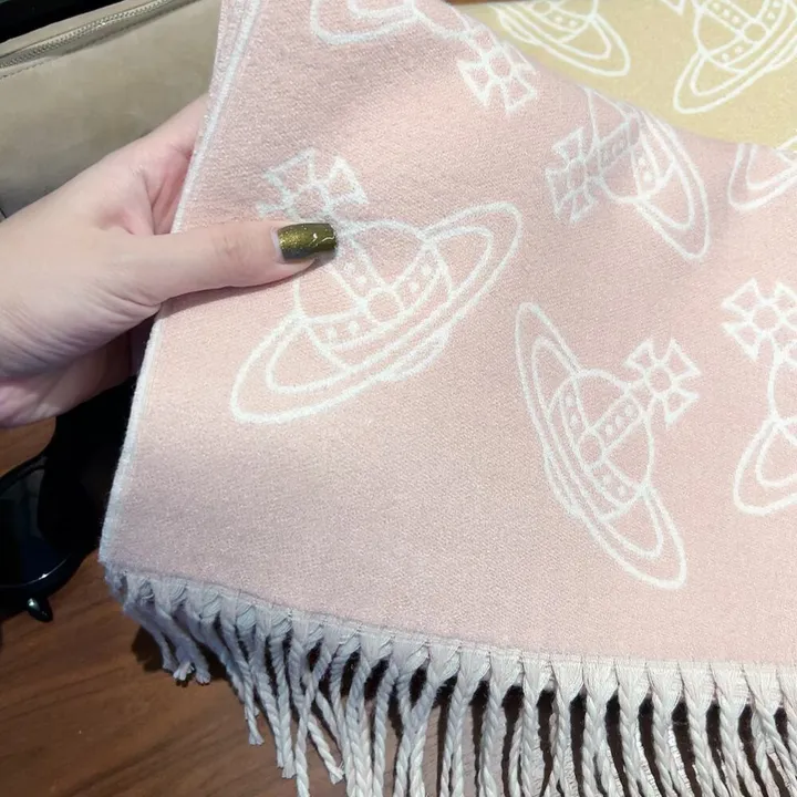 スーパーコピー ヴィヴィアン・ウエストウッド マフラー