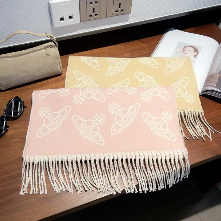 スーパーコピー ヴィヴィアン・ウエストウッド マフラー