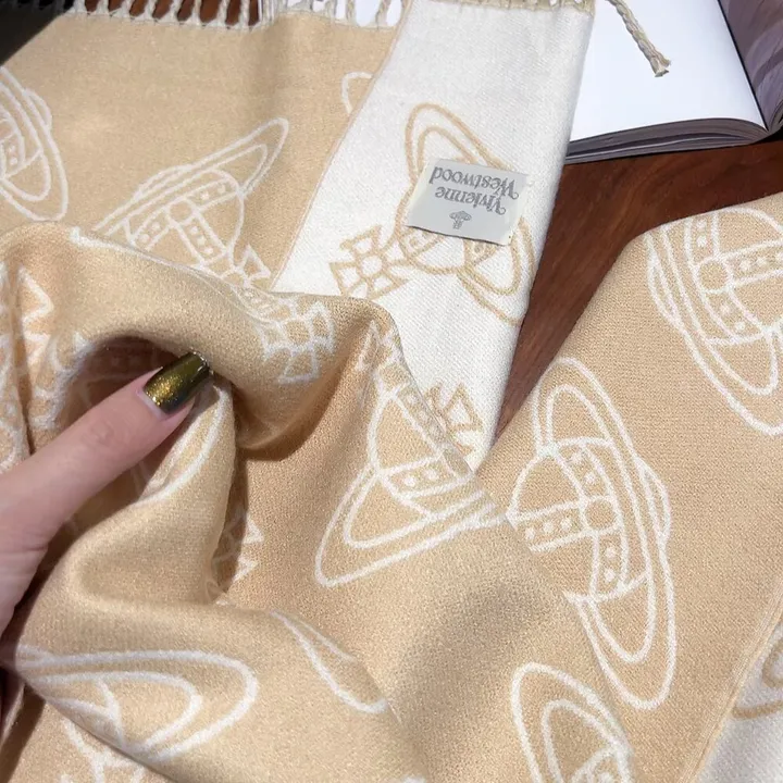 スーパーコピー ヴィヴィアン・ウエストウッド マフラー