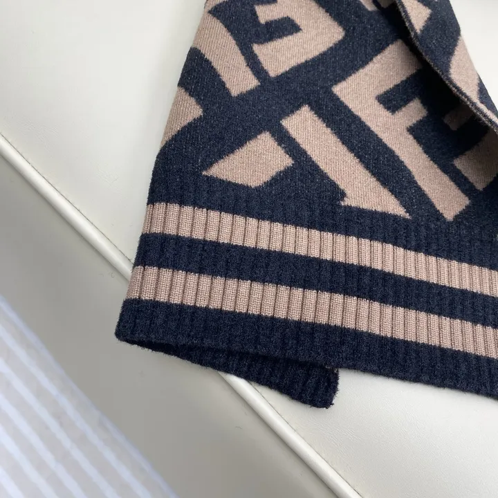 スーパーコピー フェンディ マフラー