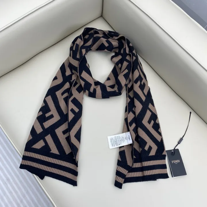 スーパーコピー フェンディ マフラー