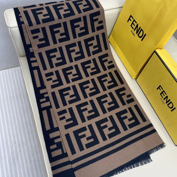 スーパーコピー フェンディ マフラー