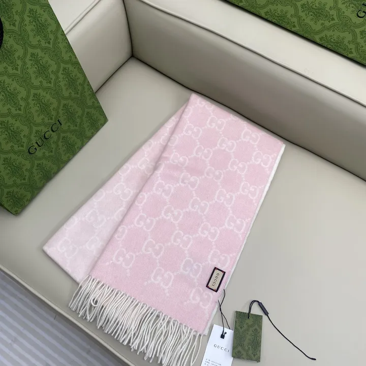 スーパーコピー グッチ マフラー