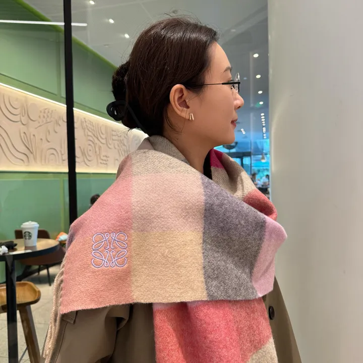 スーパーコピー ロエベ マフラー