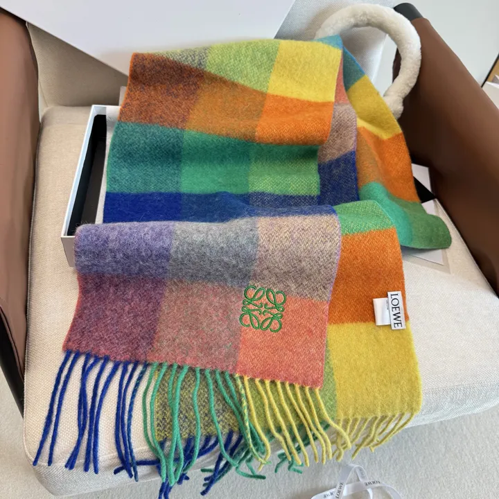 スーパーコピー ロエベ マフラー