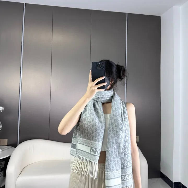 スーパーコピー ディオール マフラー