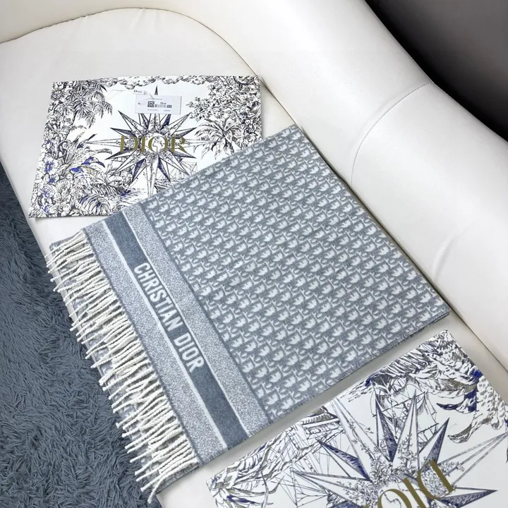 スーパーコピー ディオール マフラー