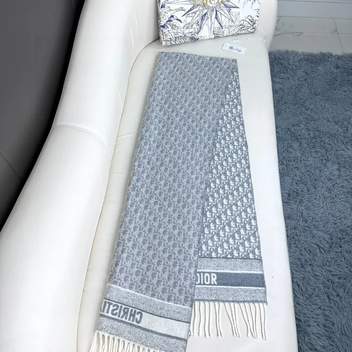 スーパーコピー ディオール マフラー