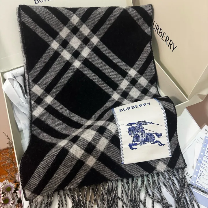 スーパーコピー バーバリー ス マフラー