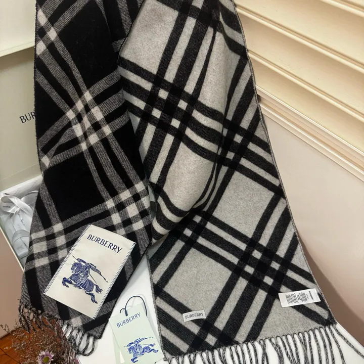 スーパーコピー バーバリー ス マフラー