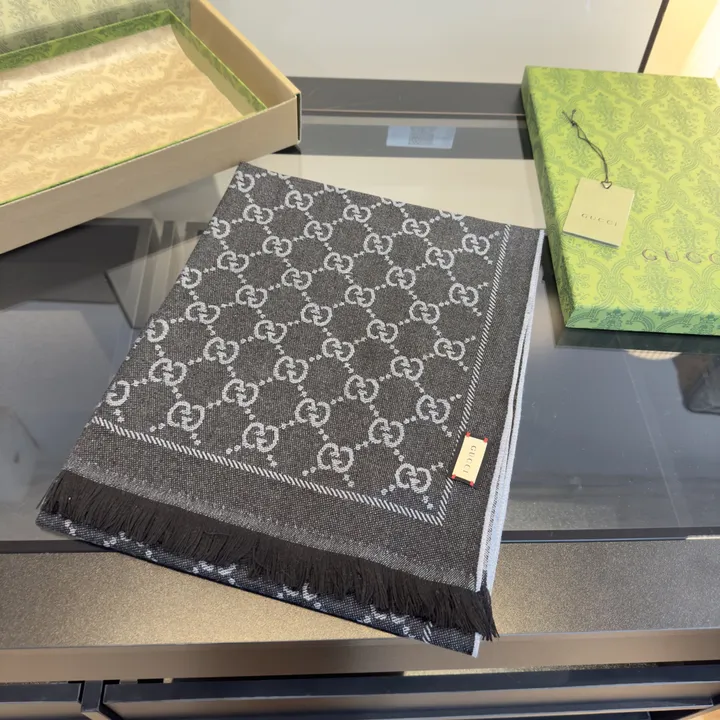 スーパーコピー グッチ マフラー