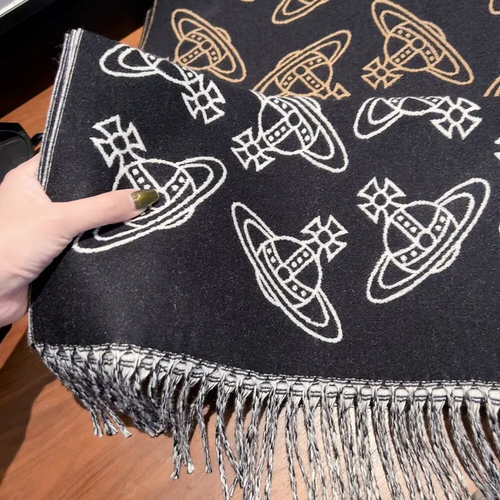 スーパーコピー ヴィヴィアン・ウエストウッド マフラー