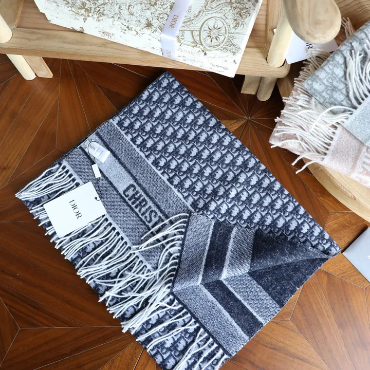 スーパーコピー ディオール マフラー