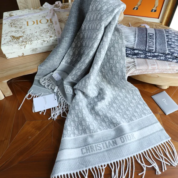 スーパーコピー ディオール マフラー