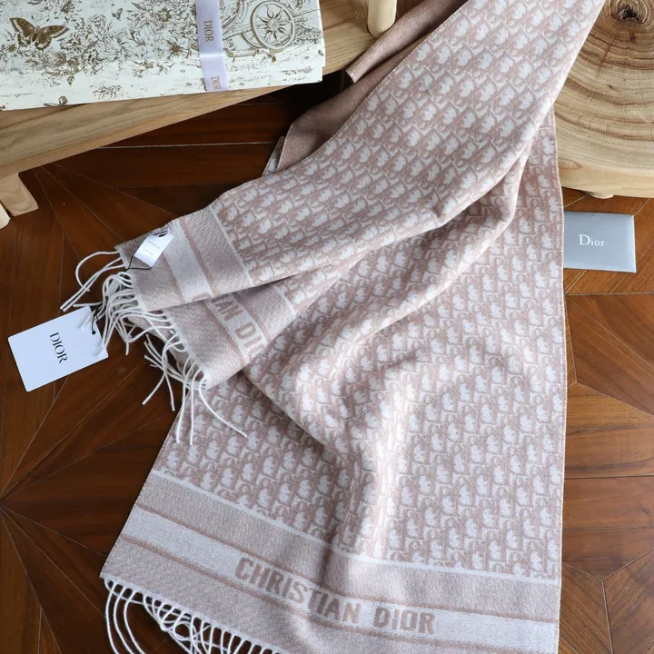 スーパーコピー ディオール マフラー