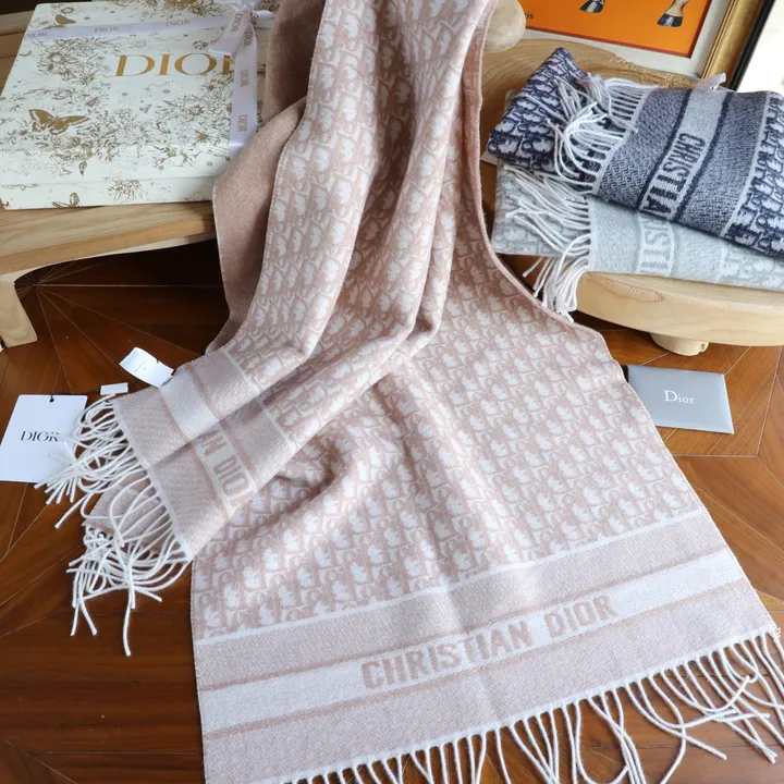 スーパーコピー ディオール マフラー