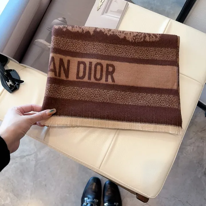 スーパーコピー ディオール マフラー